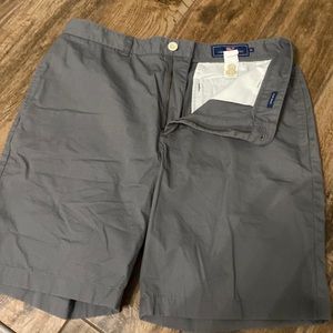 Vineyard Vines Men’s shorts - 2 pair